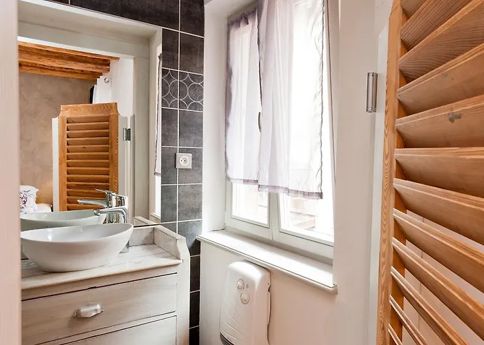 Des Freres Mertian *